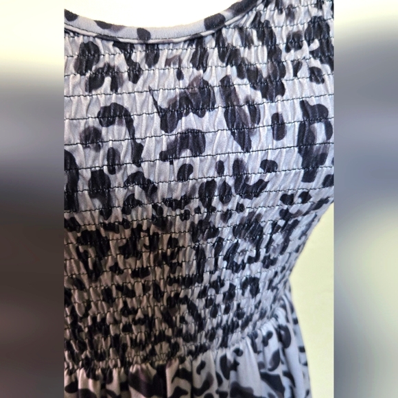 Gray/Blk Leopard Print Maxi Dress. Size M/L - Picture 2 of 3